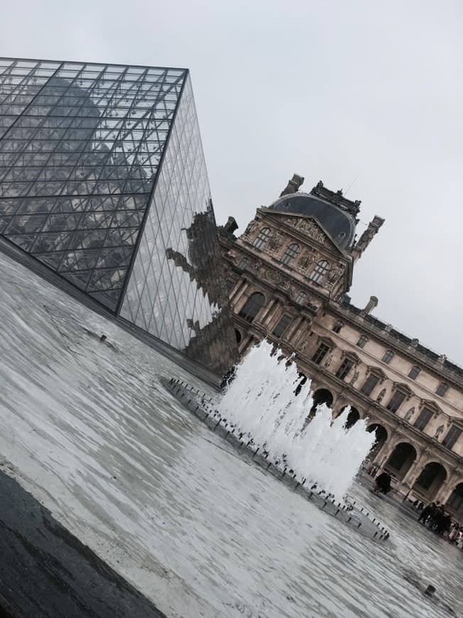 Lugar Museo del Louvre