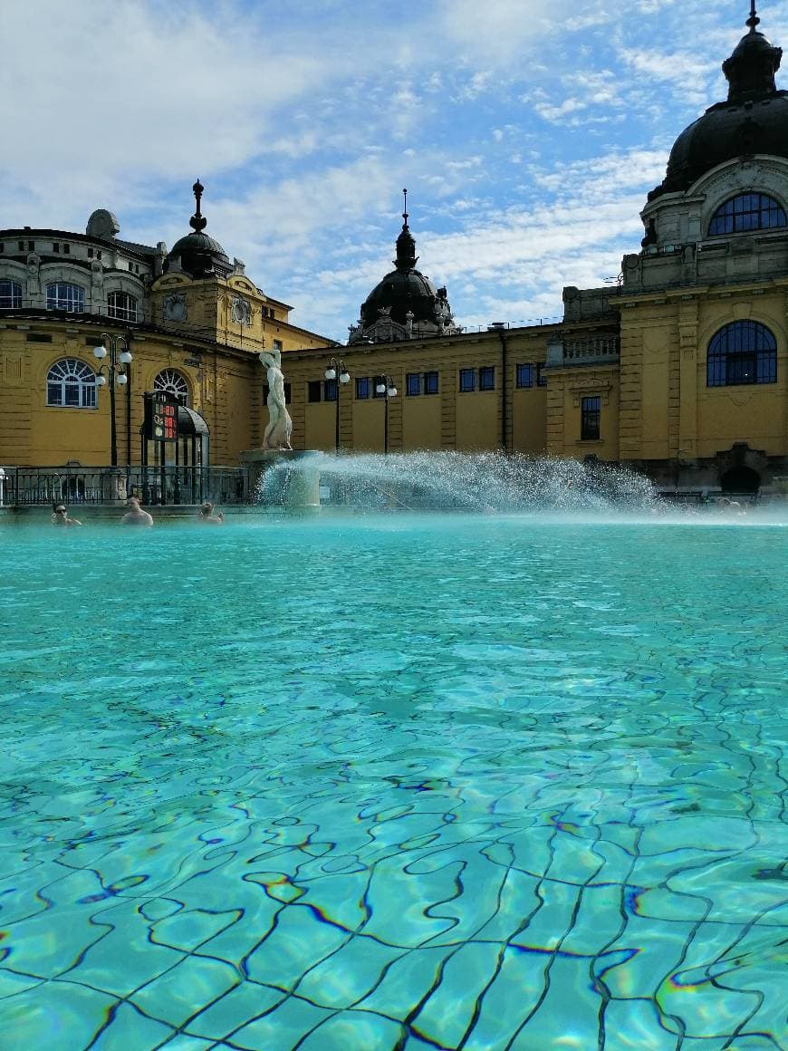 Lugar Széchenyi Thermal Bath