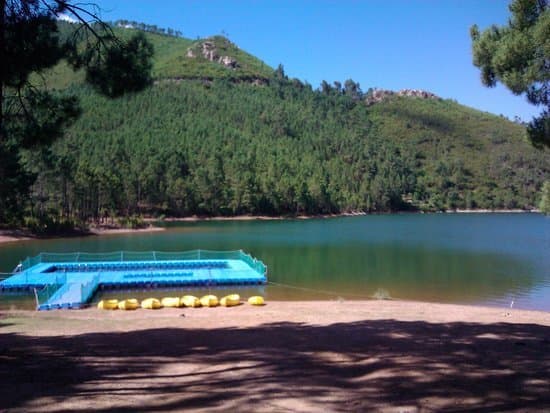 Lugar Fluvial beach Fernandaires