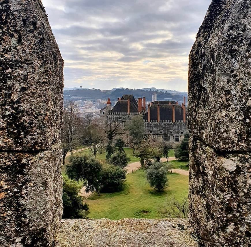 Place Paço dos Duques de Bragança