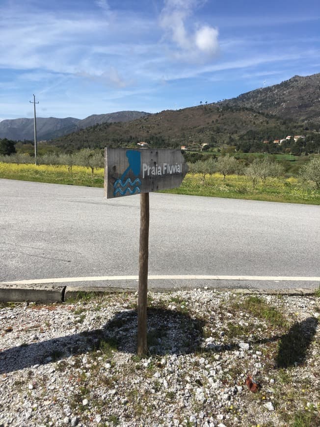 Place Praia fluvial, Aldeia Vicosa