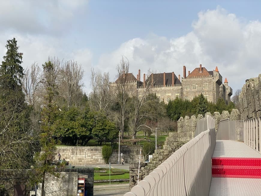 Lugar Muralha de Guimarães