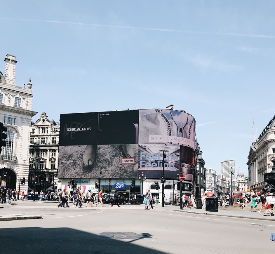 Lugar Piccadilly Circus