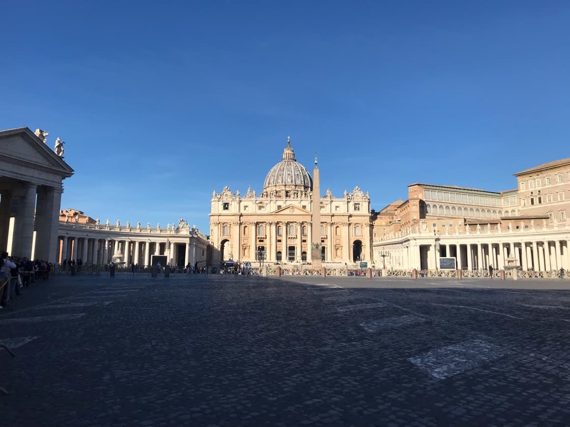 Lugar Piazza San Pietro