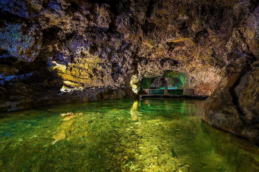 Lugar Grutas de São Vicente