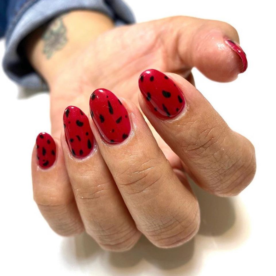 Fashion Red Nails