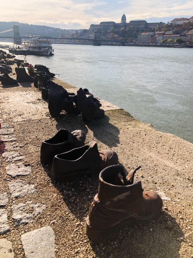 Place Shoes on the Danube Bank