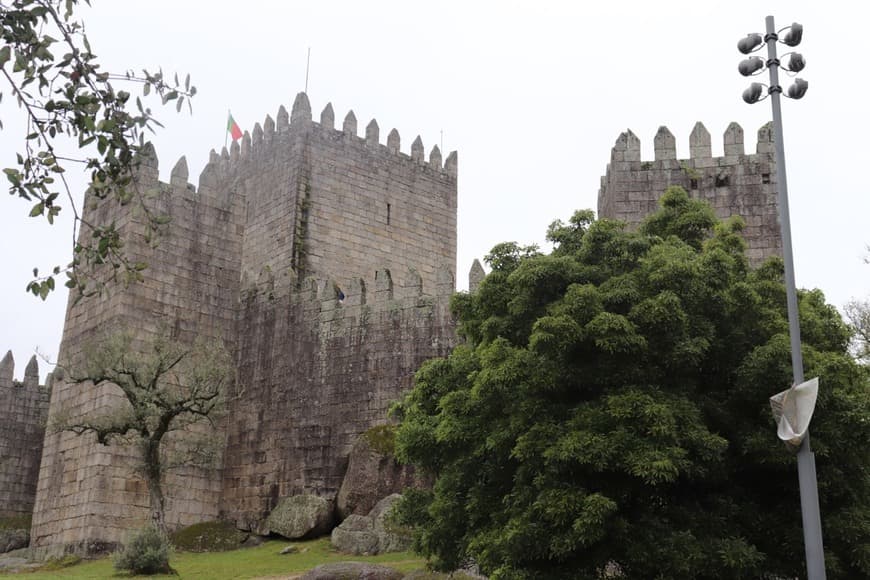 Place Guimarães Castle