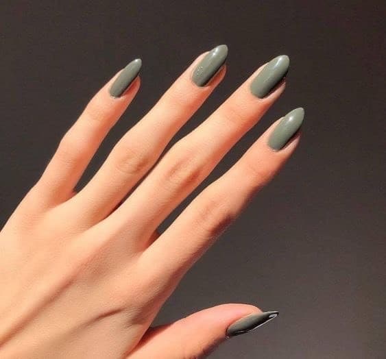 Fashion green nails