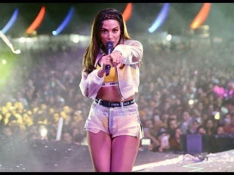 Fashion Anitta