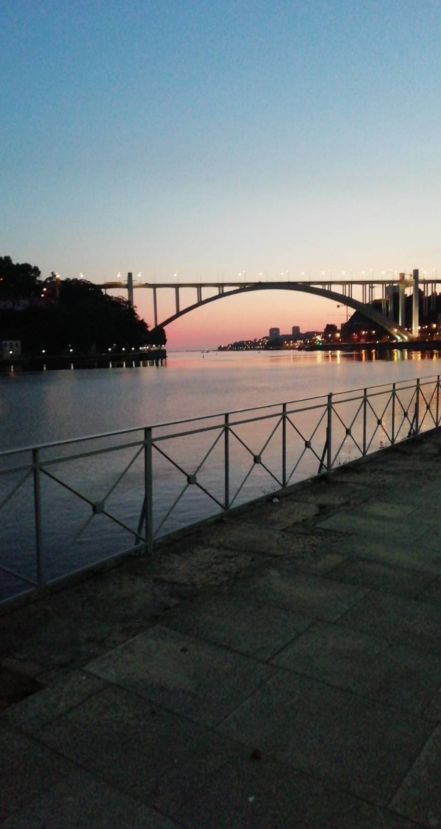 Place Puente de la Arrábida