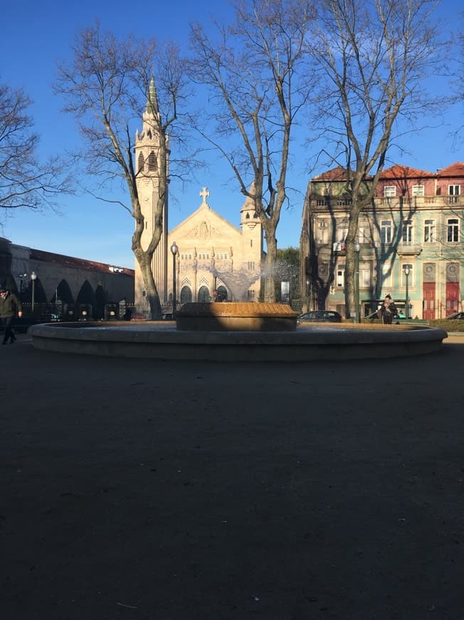 Place Praça do Marquês de Pombal