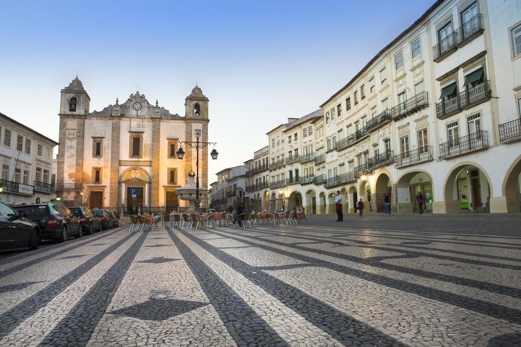 Lugar Praça do Giraldo