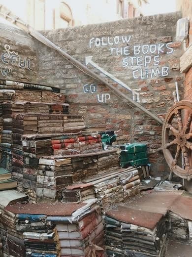 Lugar Acqua Alta Book Shop