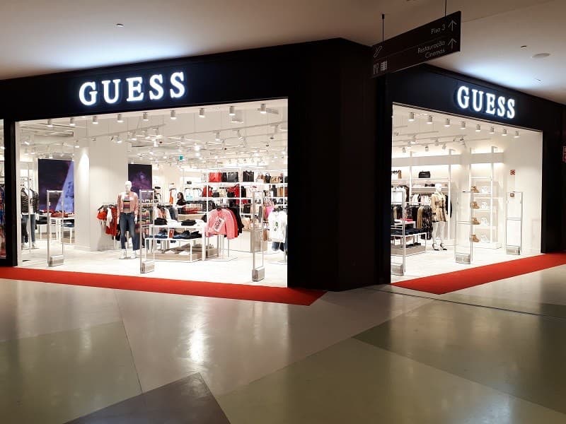 Moda Guess