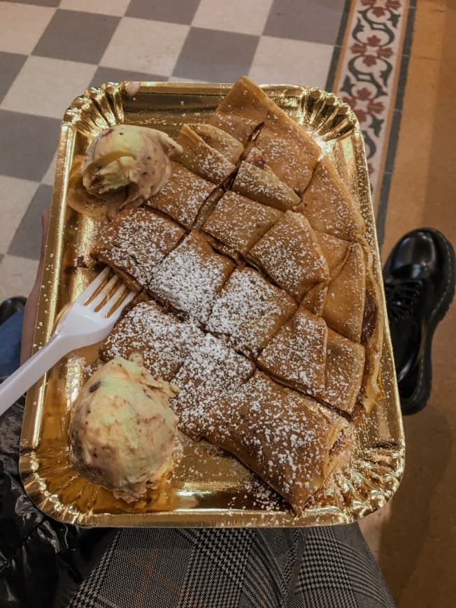 Restaurants Gelateria le Colonne Crèpes famose