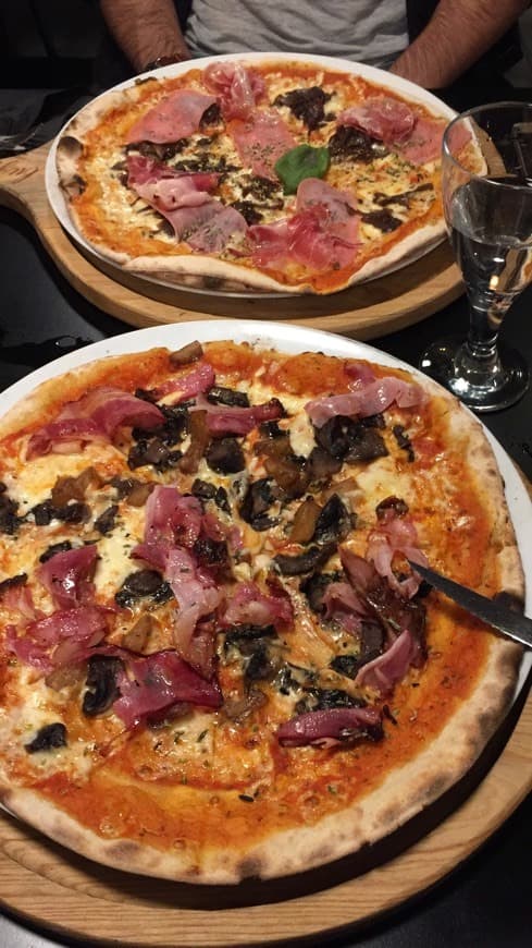 Restaurants Pizzaria Luzzo