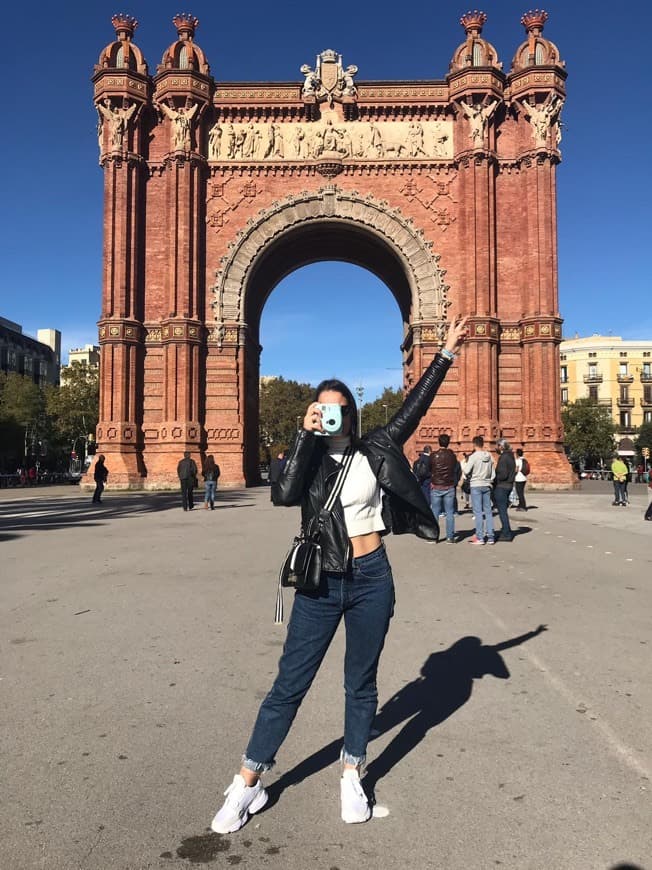 Place Arc de Triomf