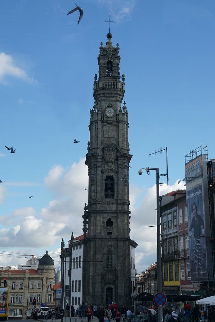 Place Torre e Igreja dos clérigos 