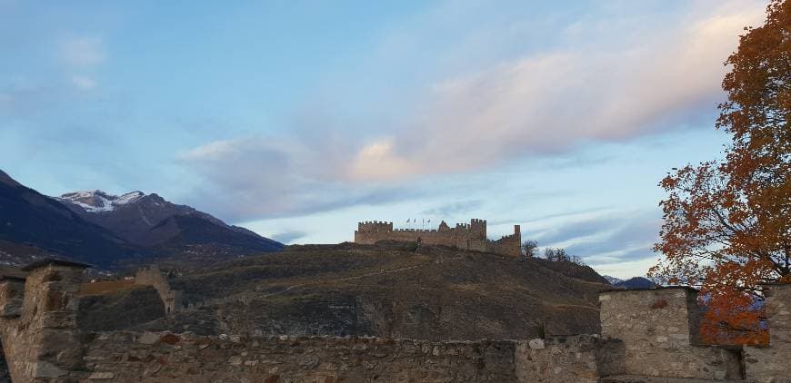 Lugar Château de Tourbillon