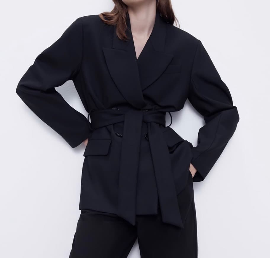 Moda Blazer preto com mangas com volume - Zara 