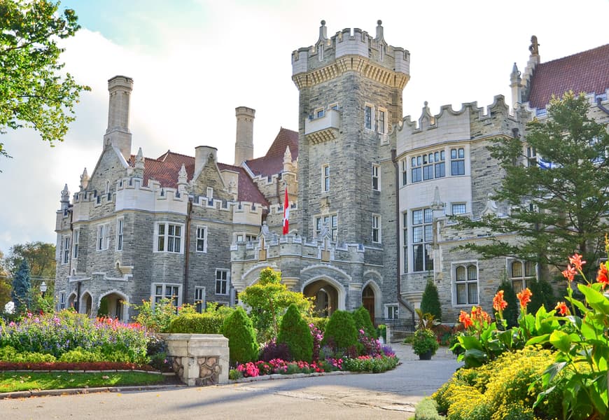 Place Casa Loma