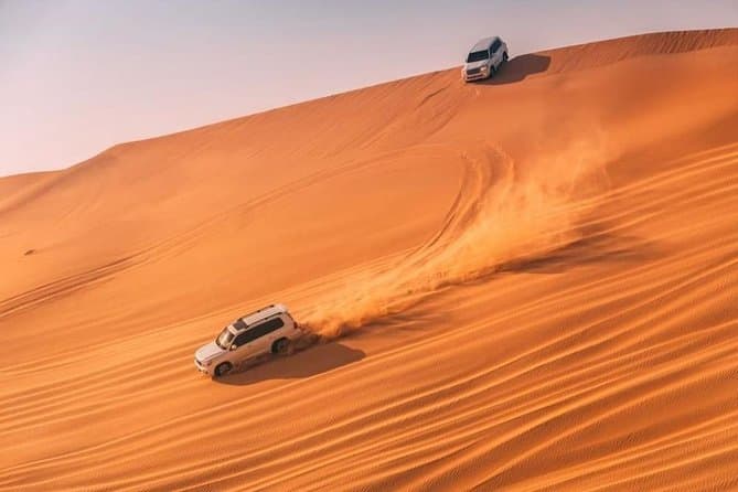 Lugar Desert Safari Dubai - Best Dune Bashing Safari