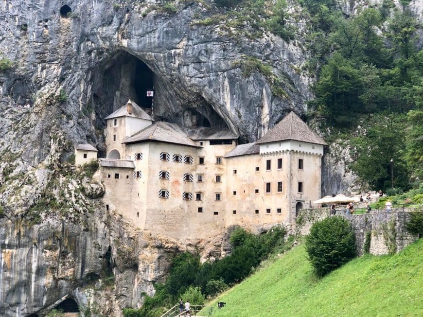 Lugar Predjama Castle