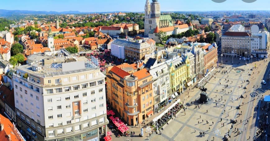 Lugar Ban Jelačić Square