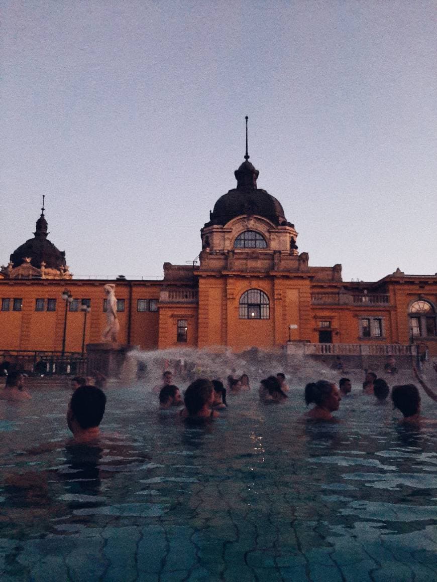 Place Széchenyi Thermal Bath