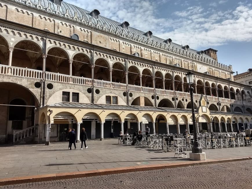 Lugar Palazzo della Ragione