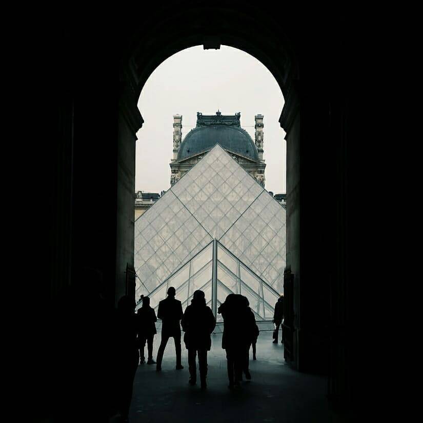 Place Museo del Louvre