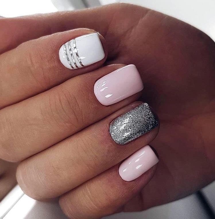 Fashion Unhas rosa com brilhantes💗