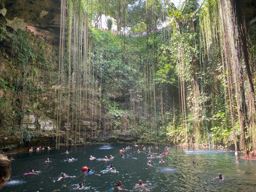 Lugar Cenote Ik-Kil