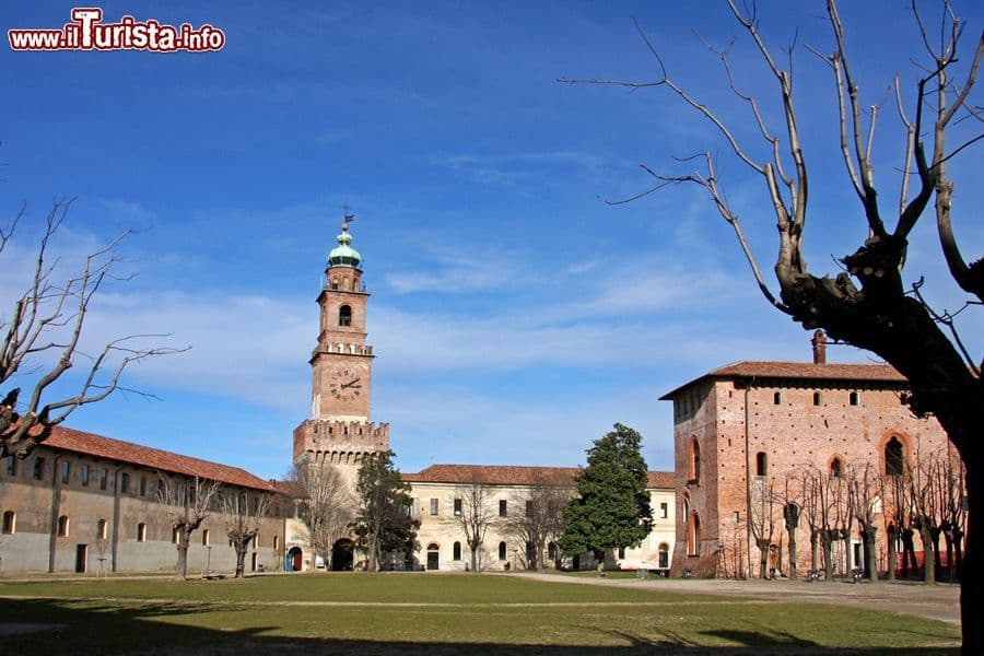 Place Castello Sforzesco