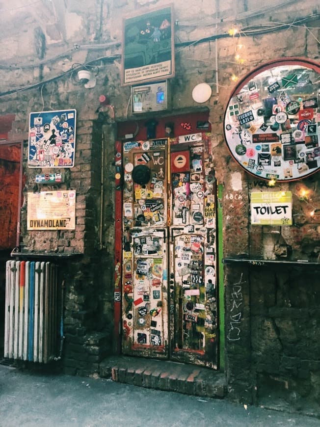 Lugar Szimpla Kert