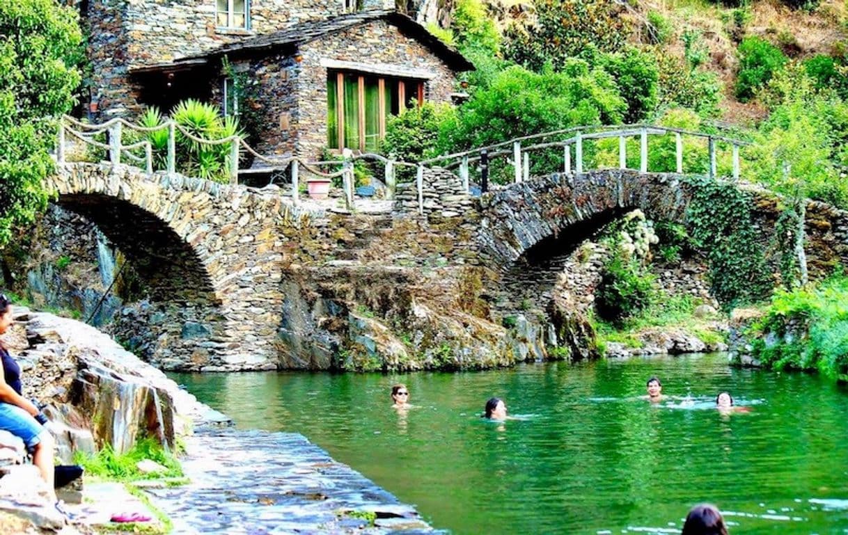 Place Praia Fluvial De Foz D'Égua