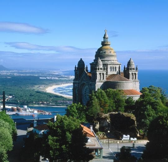 Lugar Santuário do Monte de Santa Luzia