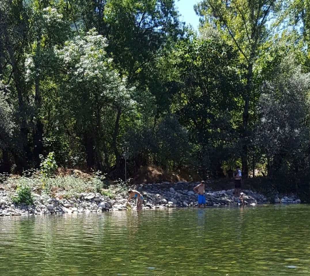 Lugar Praia Fluvial de Valhelhas