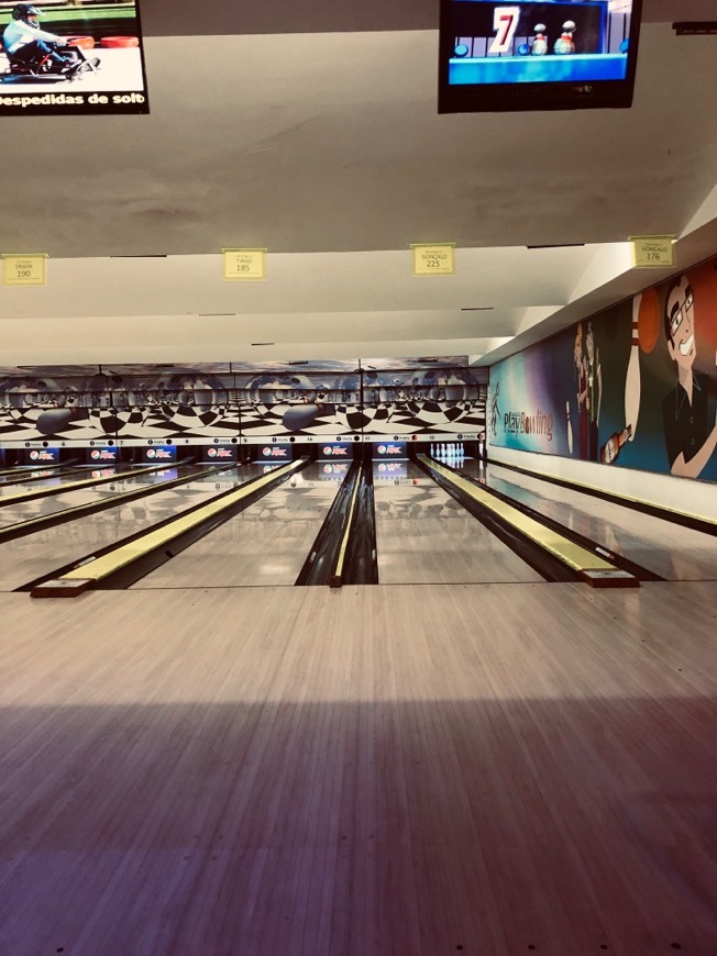 Place Playbowling Cascais