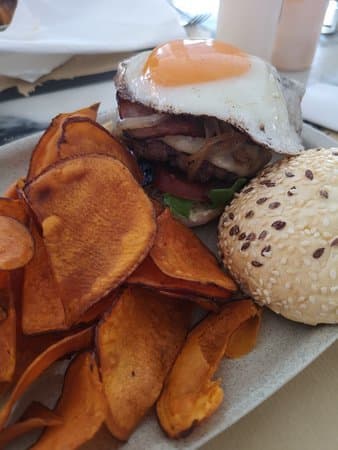 Restaurants Burguês - Hamburgueria Portuguesa