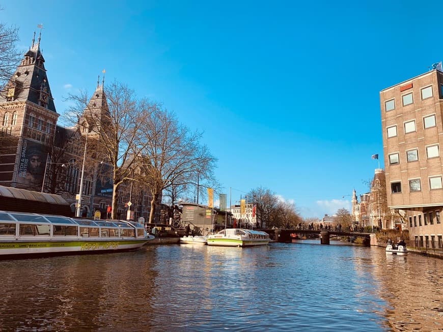 Place Canales de Ámsterdam