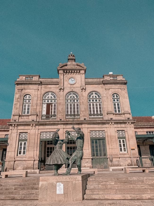 Lugar Estação ferroviária de Viana