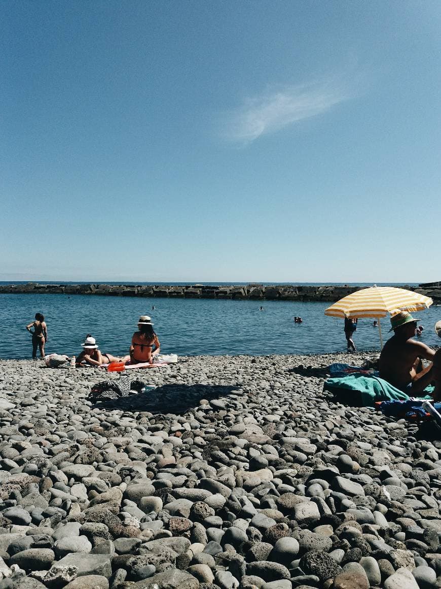 Place Praia da Ponta do Sol