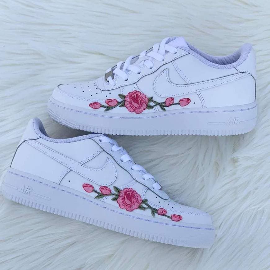 Product Nike Air Force 1 Roses