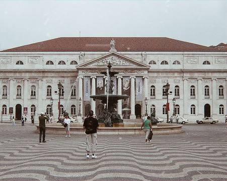 Place Teatro Nacional Doña María II