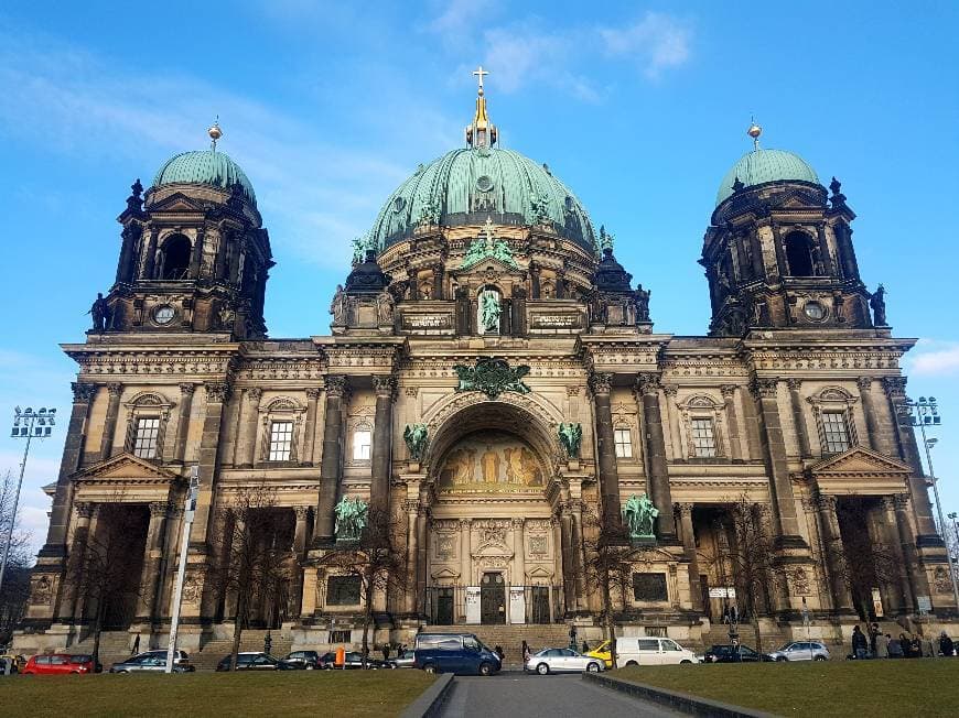 Lugar Catedral de Berlín