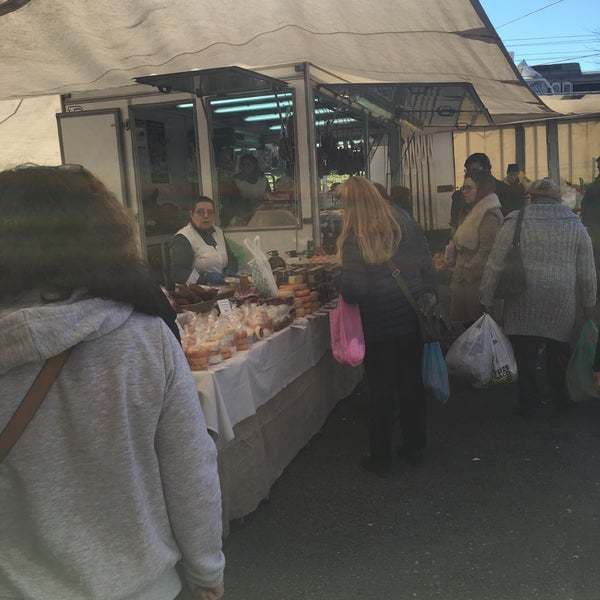 Lugar Feira de Carcavelos / às Quintas Feiras