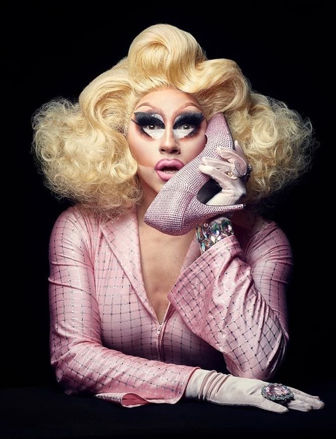 Moda Trixie Mattel