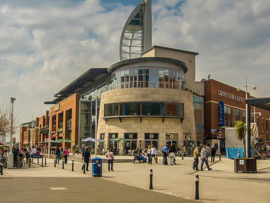 Place Gunwharf Quays